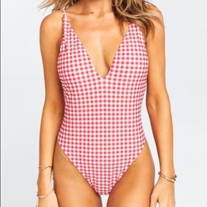 Show Me Your MuMu One Piece